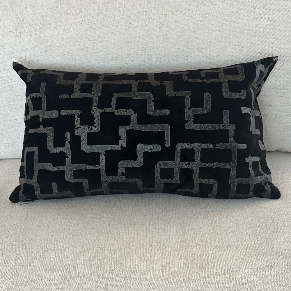 Restoration Hardware Black and Gray Patterned Pillows. Set of 4 covers.